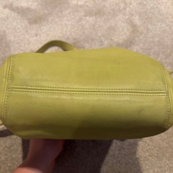 Vintage Coach Leather Chartreuse Cross Body Snap Closure Bag w/ Wallets Included - Picture 9 of 16